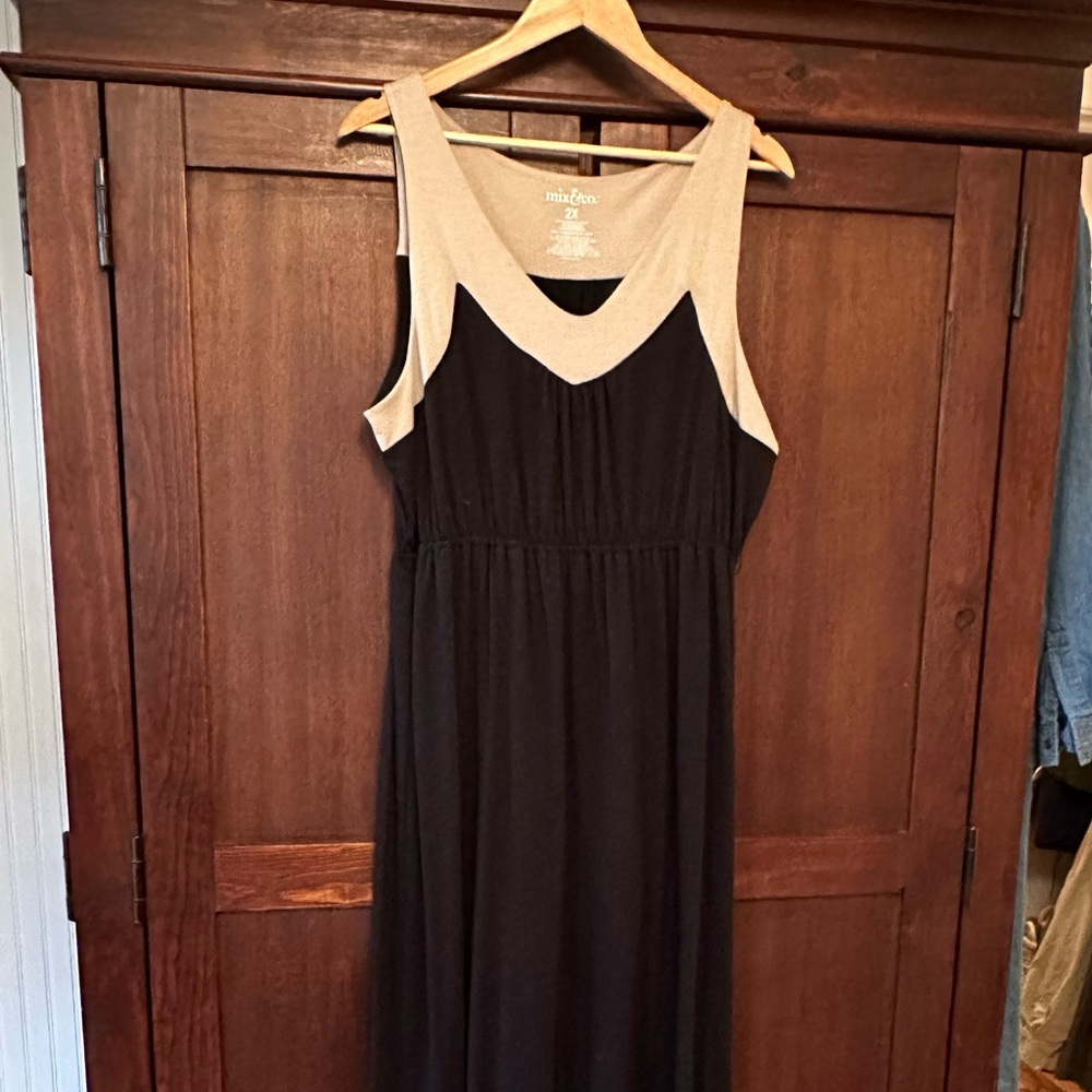 Mix & Co : Dress : Sleeveless 🤎